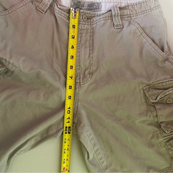 Vintage Lee Dungarees Cargo Shorts Mens 32x10 Longer Length Khaki - Picture 11 of 11